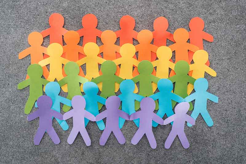 Startup cria plataforma para ajudar pessoas LGBTQIA+ a encontrar vagas de emprego
